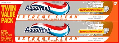 105517XA Aquafresh Extreme Clean Whitening Action 0234 2 x 5.6 oz.JPG